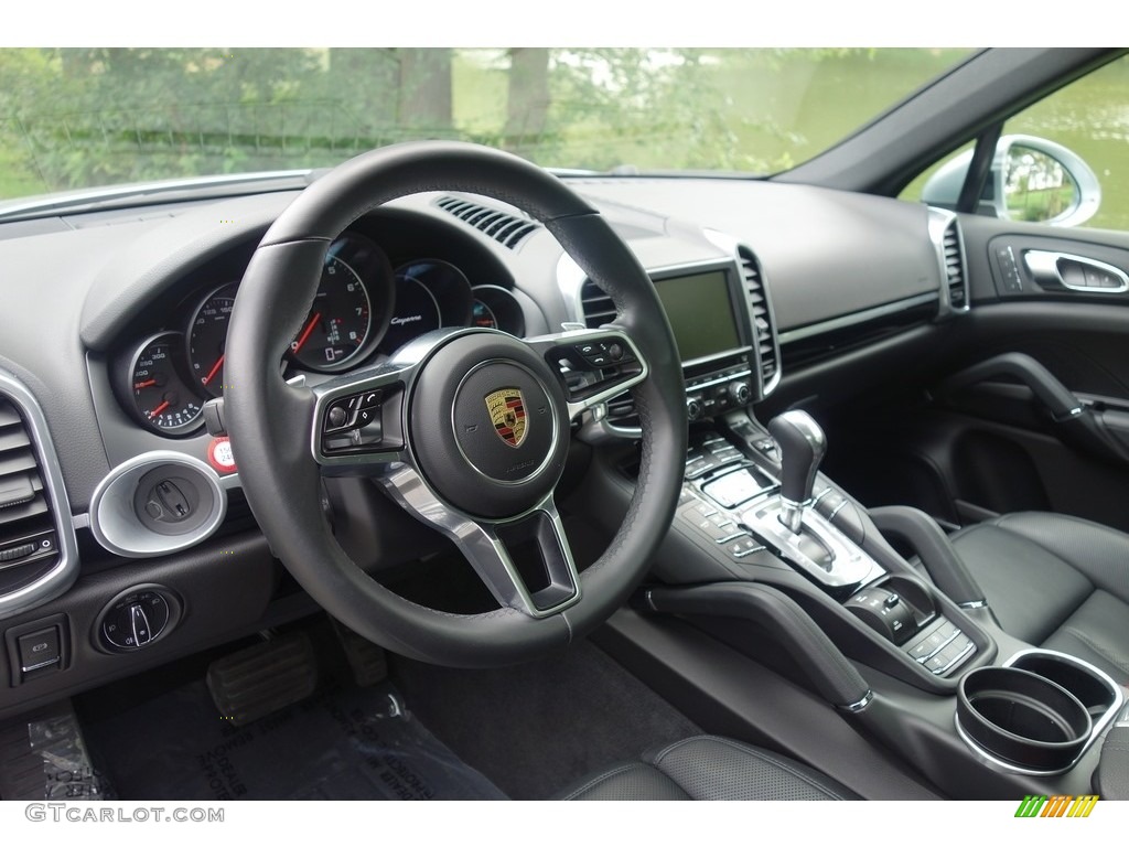 2016 Cayenne  - Rhodium Silver Metallic / Black photo #10