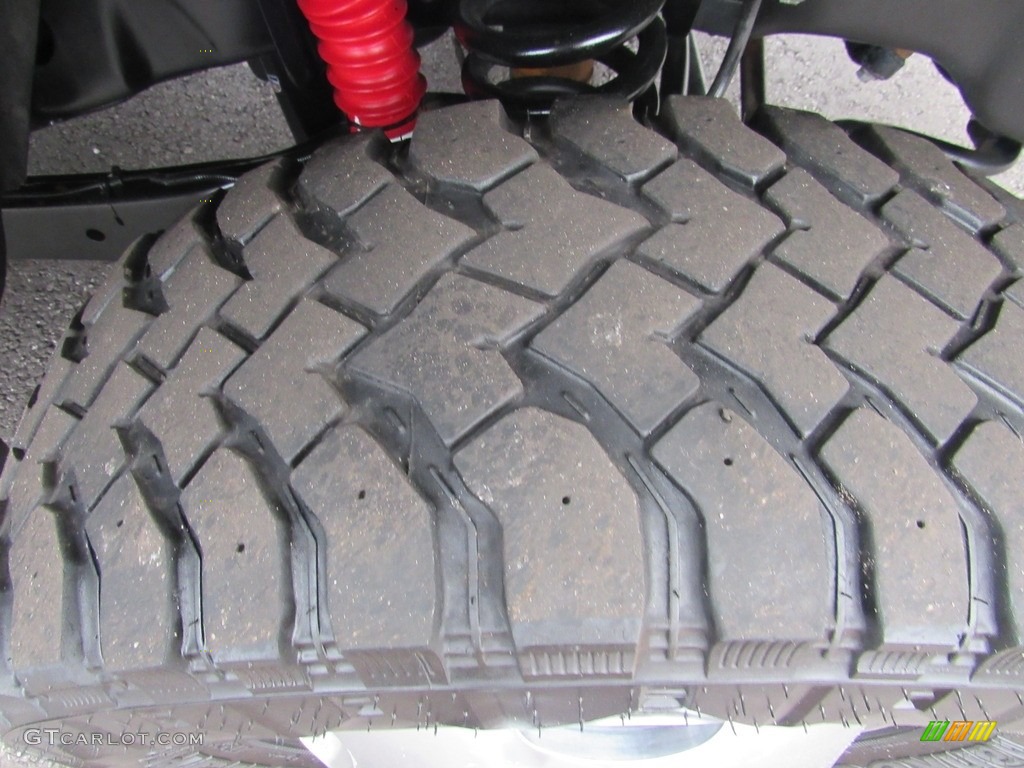 2014 F350 Super Duty Lariat Crew Cab 4x4 Dually - Oxford White / Adobe photo #43