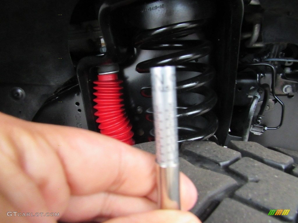 2014 F350 Super Duty Lariat Crew Cab 4x4 Dually - Oxford White / Adobe photo #44