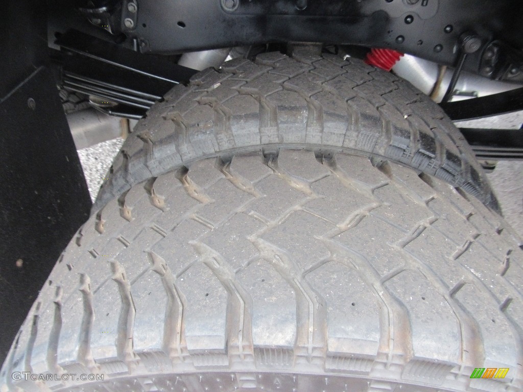 2014 F350 Super Duty Lariat Crew Cab 4x4 Dually - Oxford White / Adobe photo #47