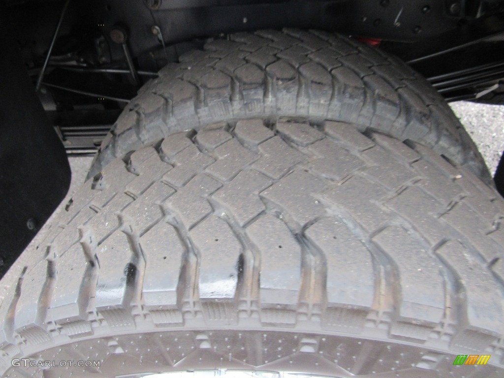 2014 F350 Super Duty Lariat Crew Cab 4x4 Dually - Oxford White / Adobe photo #49