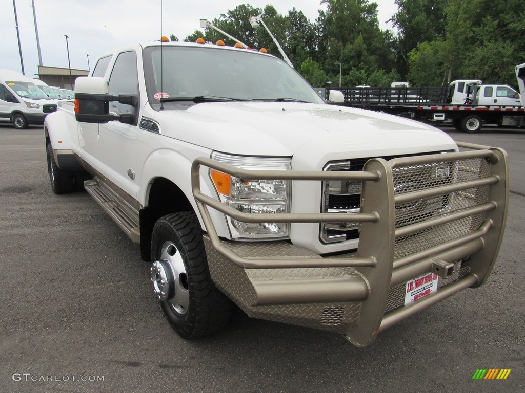 2014 F350 Super Duty Lariat Crew Cab 4x4 Dually - Oxford White / Adobe photo #56