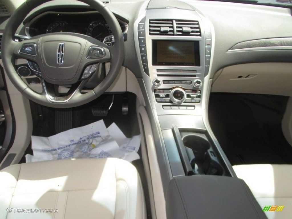 2018 MKZ Reserve - Iced Mocha Metallic / Cappuccino photo #7