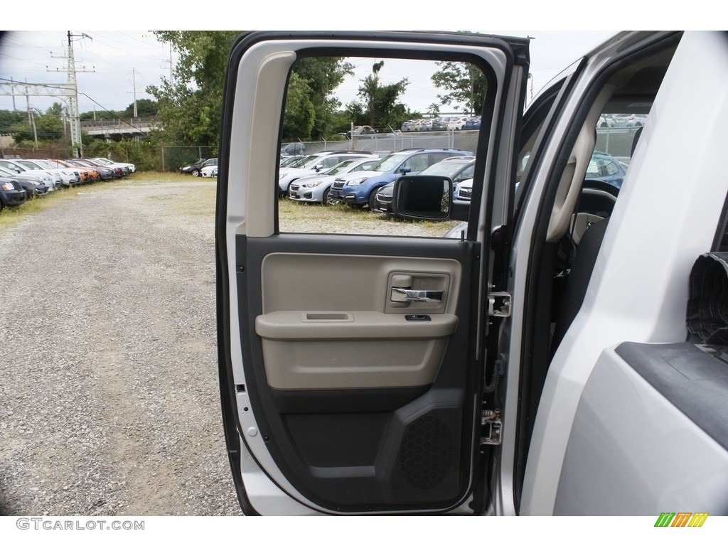 2012 Ram 1500 SLT Quad Cab 4x4 - Bright Silver Metallic / Dark Slate Gray/Medium Graystone photo #13