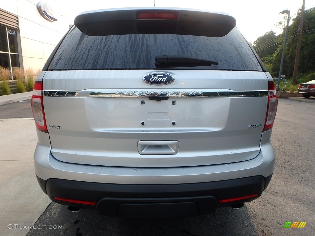 2015 Explorer XLT 4WD - Ingot Silver / Charcoal Black photo #3