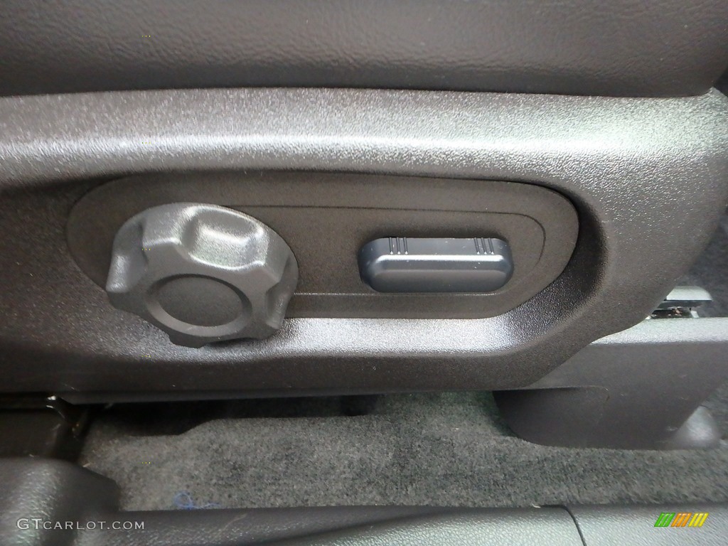 2015 Explorer XLT 4WD - Ingot Silver / Charcoal Black photo #13