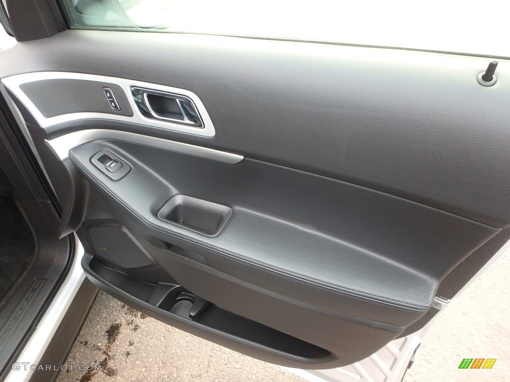 2015 Explorer XLT 4WD - Ingot Silver / Charcoal Black photo #14
