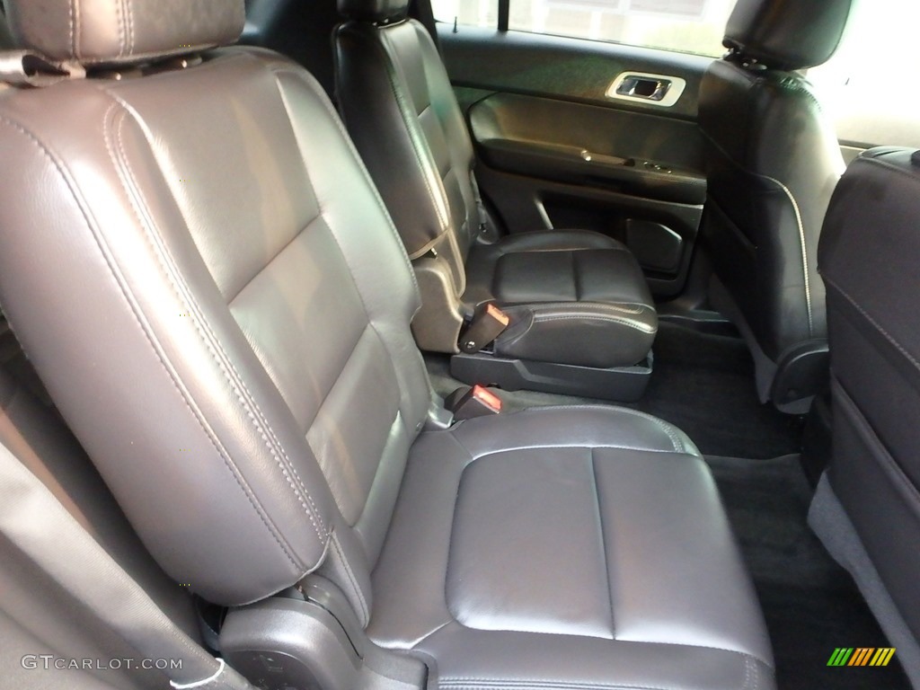 2015 Explorer XLT 4WD - Ingot Silver / Charcoal Black photo #15