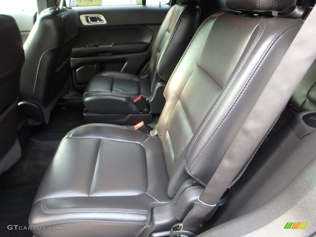 2015 Explorer XLT 4WD - Ingot Silver / Charcoal Black photo #18