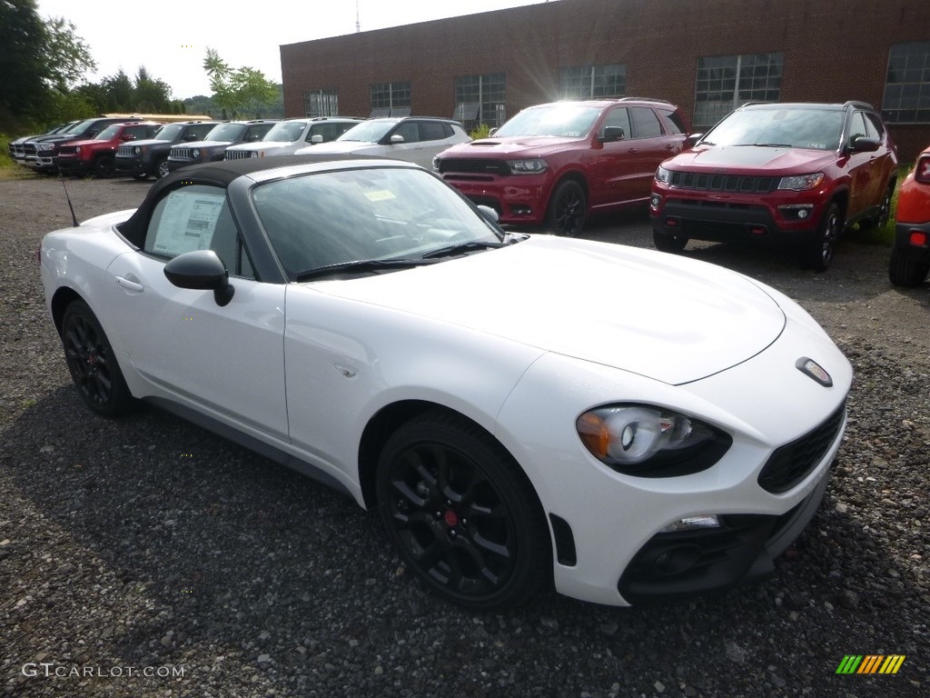 White 2019 Fiat 124 Spider Abarth Roadster Exterior Photo #128930958