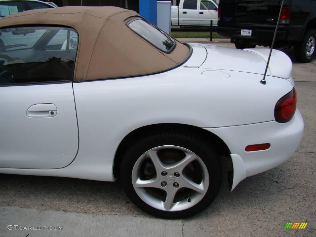 2001 MX-5 Miata Roadster - Pure White / Tan photo #20
