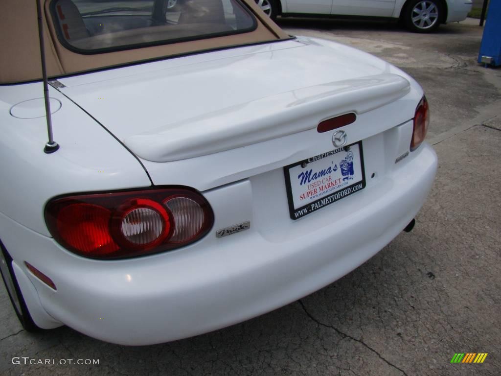 2001 MX-5 Miata Roadster - Pure White / Tan photo #22