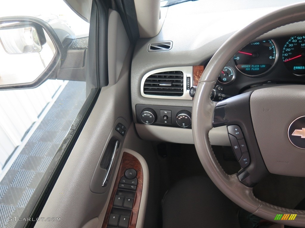 2007 Suburban 1500 LTZ 4x4 - Silver Birch Metallic / Light Titanium/Dark Titanium photo #12