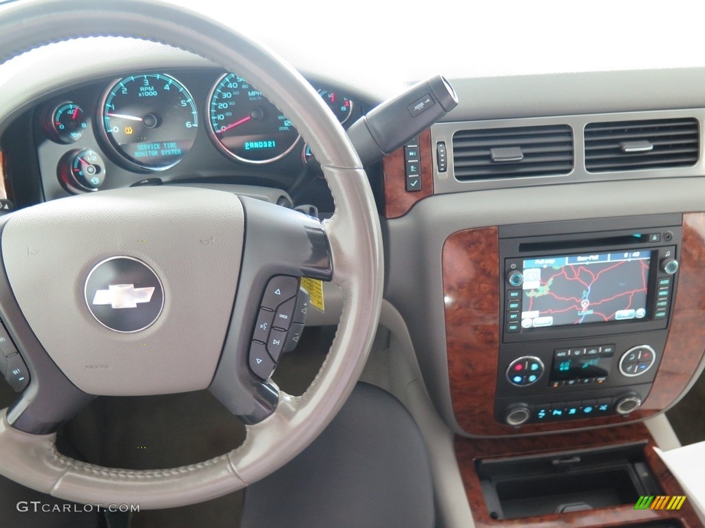 2007 Suburban 1500 LTZ 4x4 - Silver Birch Metallic / Light Titanium/Dark Titanium photo #14