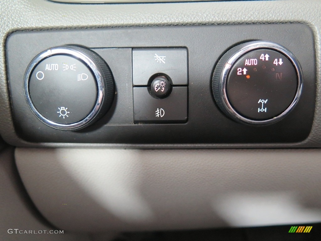 2007 Suburban 1500 LTZ 4x4 - Silver Birch Metallic / Light Titanium/Dark Titanium photo #37