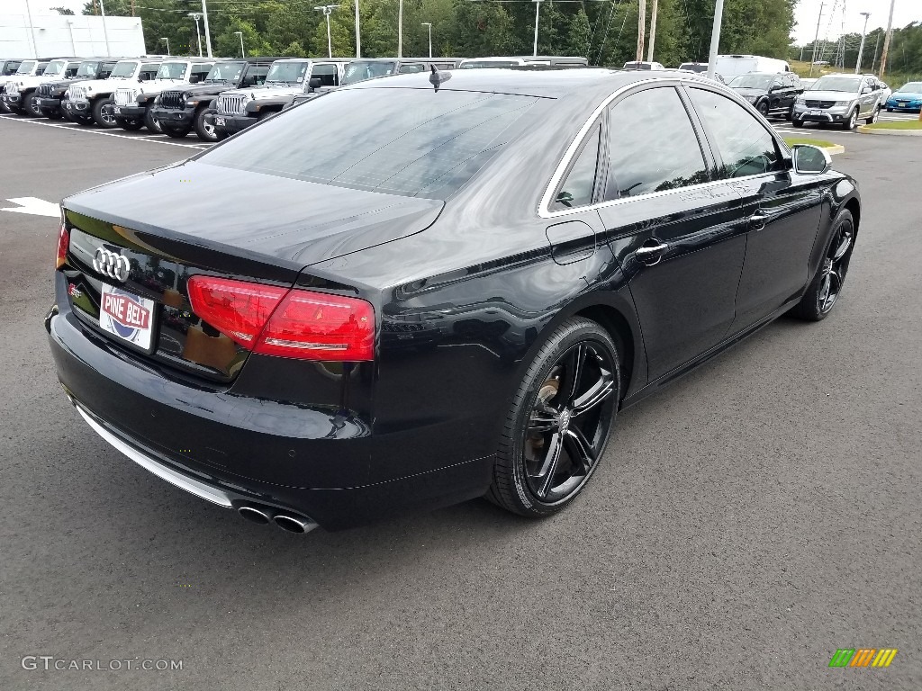2014 S8 quattro S - Brilliant Black / Black photo #6