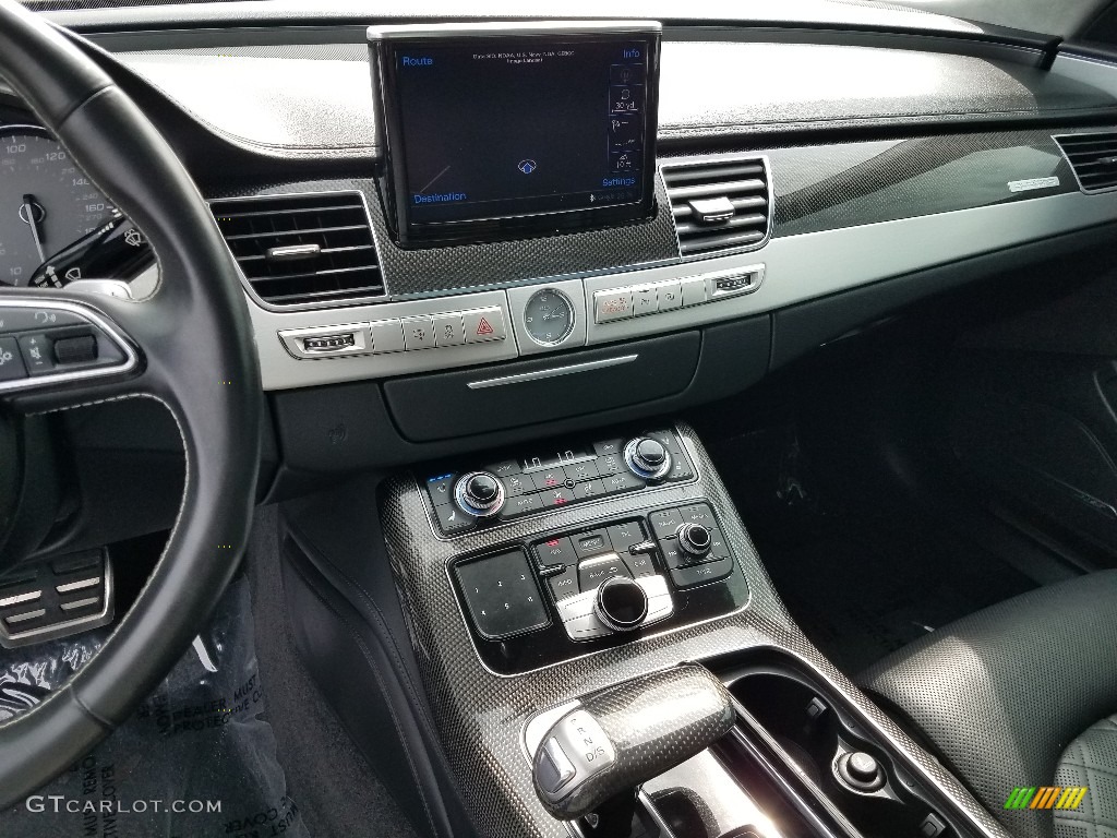 2014 S8 quattro S - Brilliant Black / Black photo #31