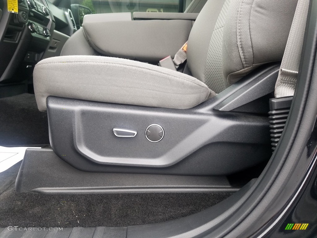 2016 F150 XLT Regular Cab 4x4 - Shadow Black / Medium Earth Gray photo #8