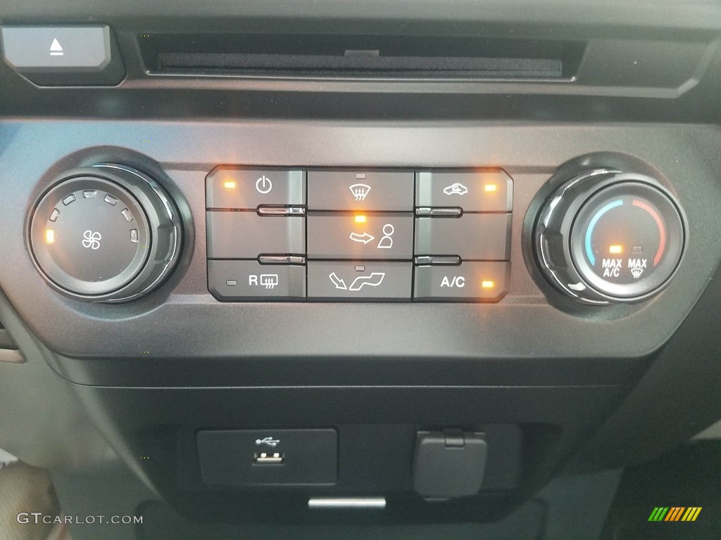 2016 F150 XLT Regular Cab 4x4 - Shadow Black / Medium Earth Gray photo #21