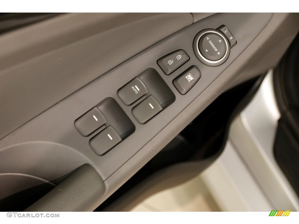 2014 Sonata SE 2.0T - Radiant Silver / Gray photo #5
