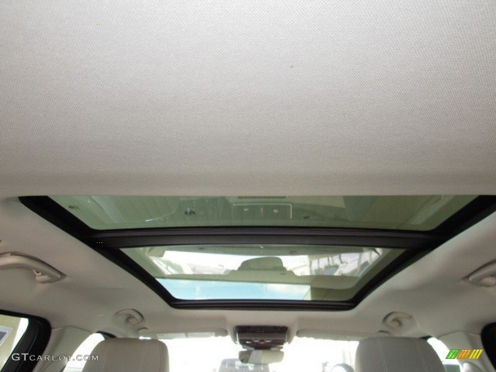 2019 Land Rover Range Rover Velar S Sunroof Photo #128953488