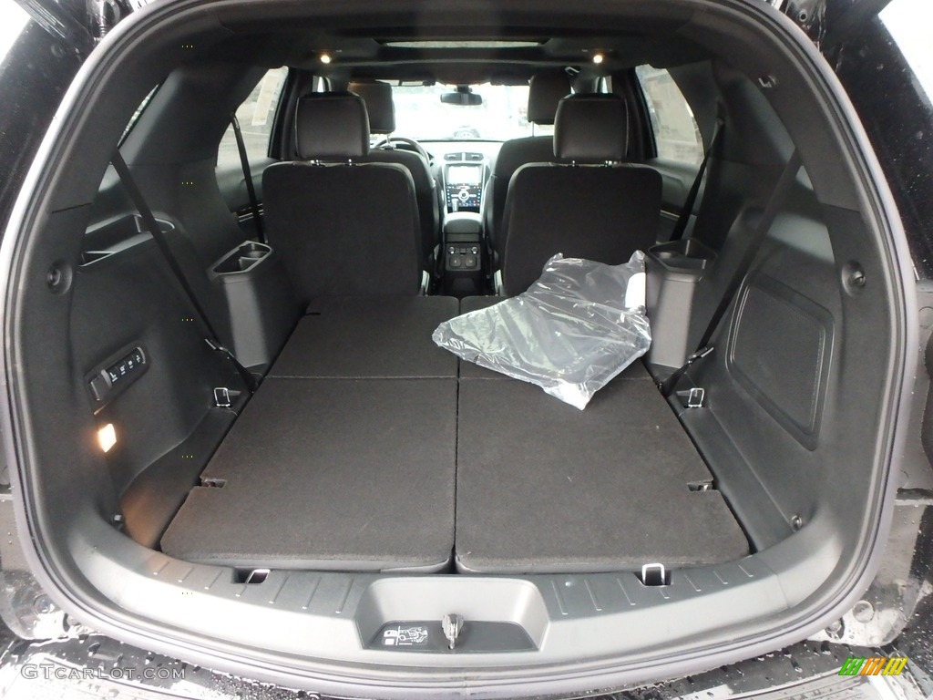 2018 Explorer Sport 4WD - Shadow Black / Ebony Black photo #4