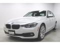 2018 Alpine White BMW 3 Series 320i xDrive Sedan  photo #1