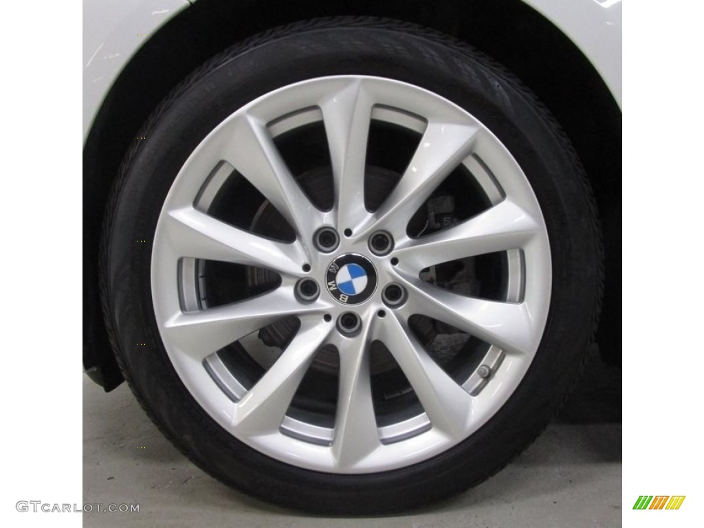 2018 3 Series 320i xDrive Sedan - Alpine White / Black photo #31