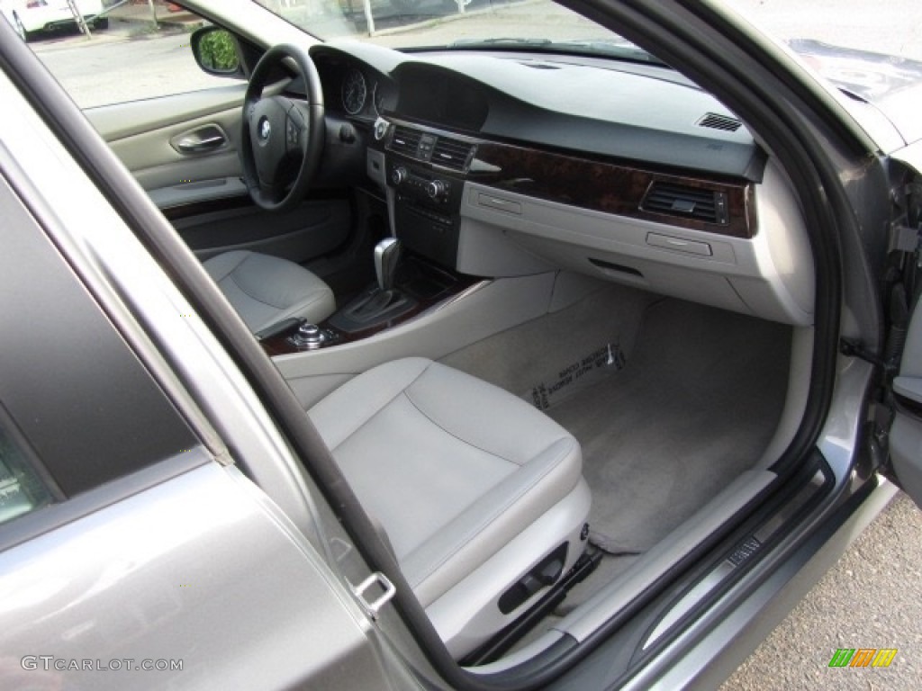 2011 3 Series 328i Sedan - Space Gray Metallic / Gray Dakota Leather photo #21