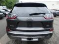 Granite Crystal Metallic - Cherokee Overland 4x4 Photo No. 4