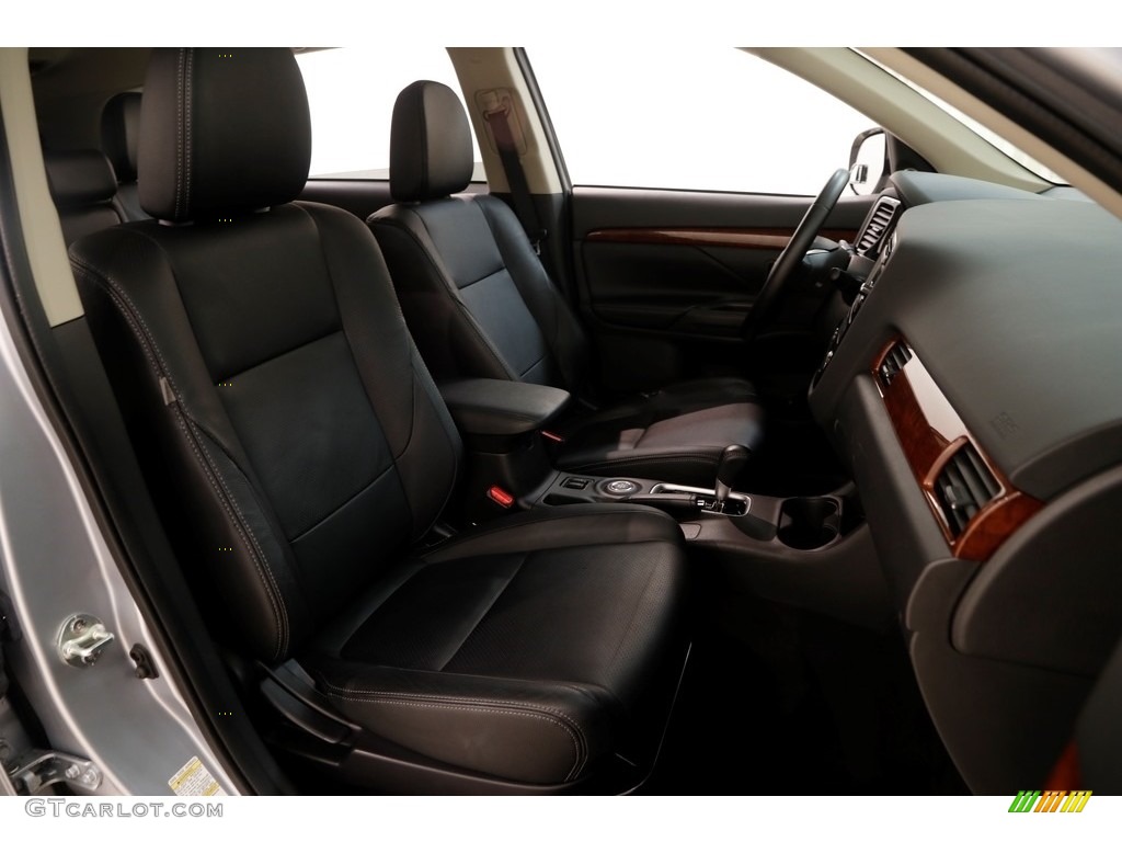2014 Outlander SE S-AWC - Cool Silver Metallic / Black photo #11