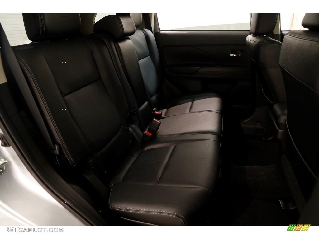 2014 Outlander SE S-AWC - Cool Silver Metallic / Black photo #12