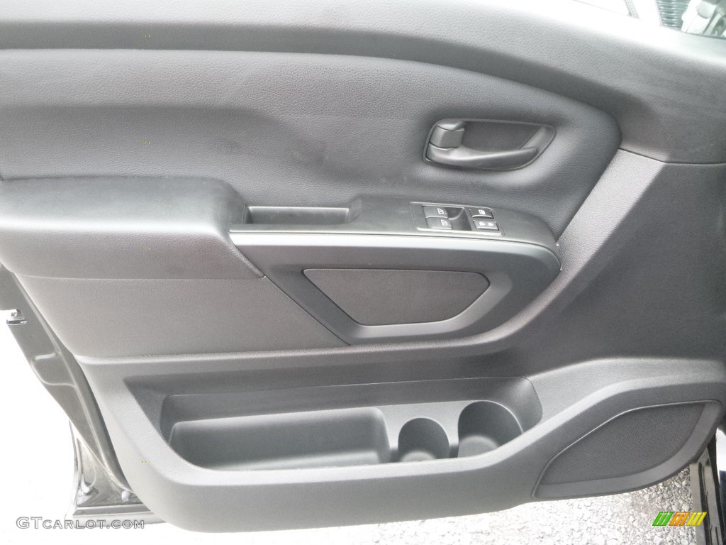 2018 TITAN XD S King Cab 4x4 - Magnetic Black / Black photo #15