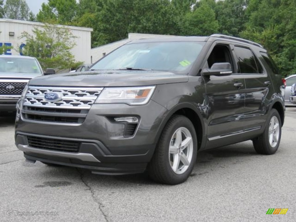 2018 Explorer XLT - Magnetic Metallic / Ebony Black photo #3