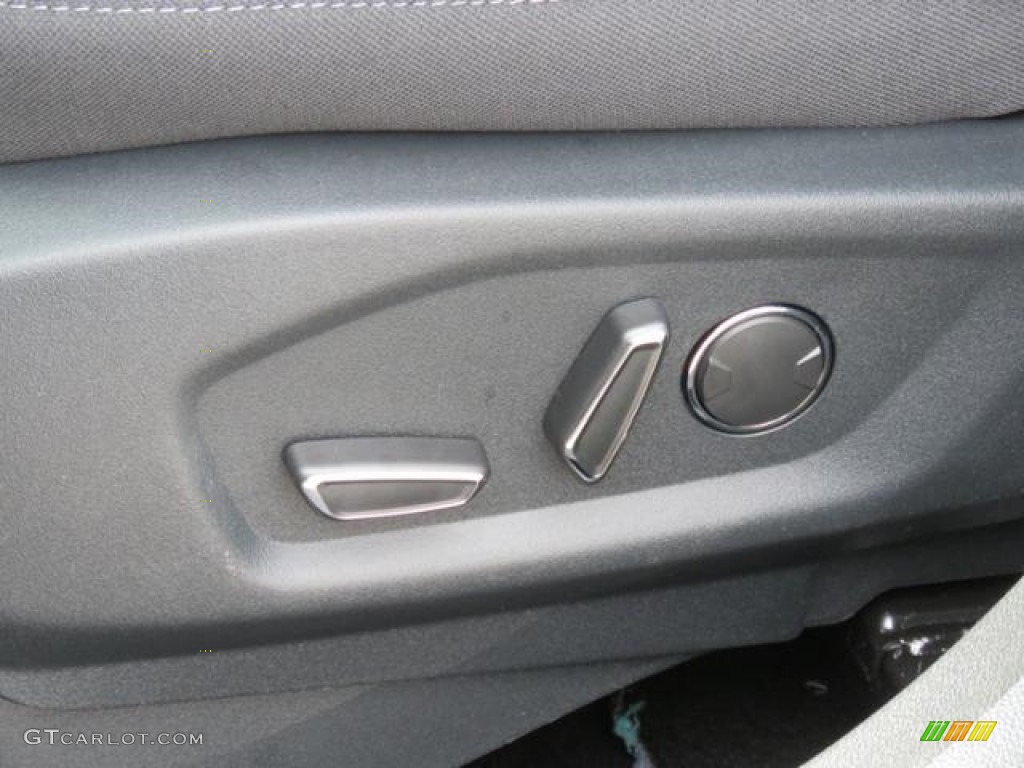 2018 Explorer XLT - Magnetic Metallic / Ebony Black photo #10