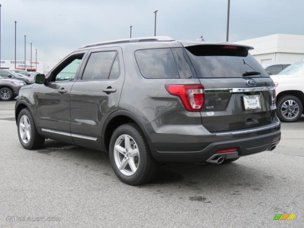 2018 Explorer XLT - Magnetic Metallic / Ebony Black photo #26