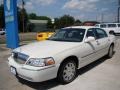 2005 Ceramic White Tri-Coat Lincoln Town Car Signature  photo #4