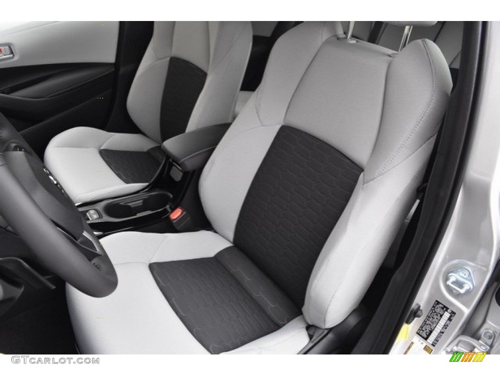 Moonstone Interior 2019 Toyota Corolla Hatchback SE Photo #128967253