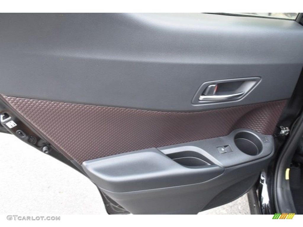 2019 Toyota C-HR XLE Black Door Panel Photo #128968132