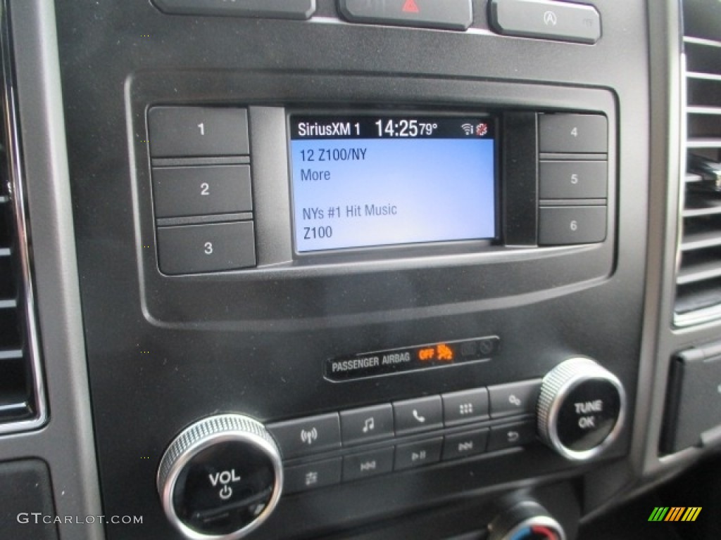 2018 Expedition XLT - Ruby Red / Ebony photo #10