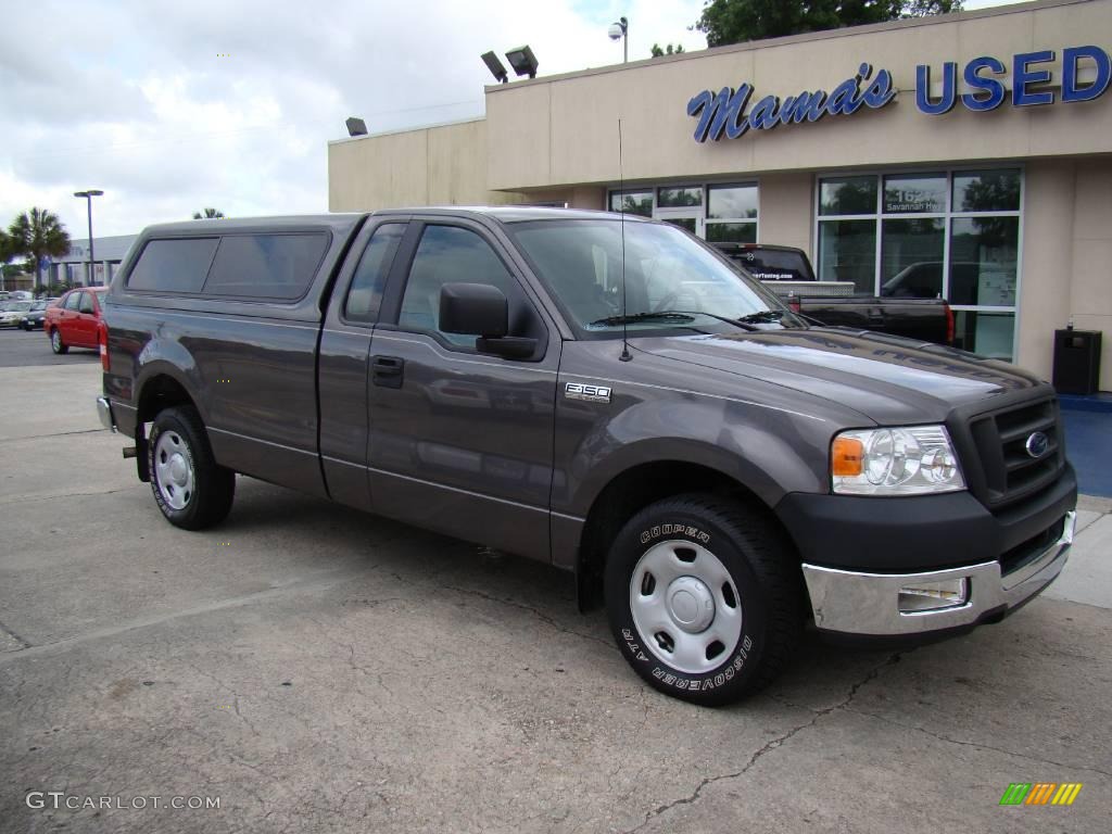 2005 F150 XL Regular Cab - Dark Shadow Grey Metallic / Medium Flint Grey photo #2