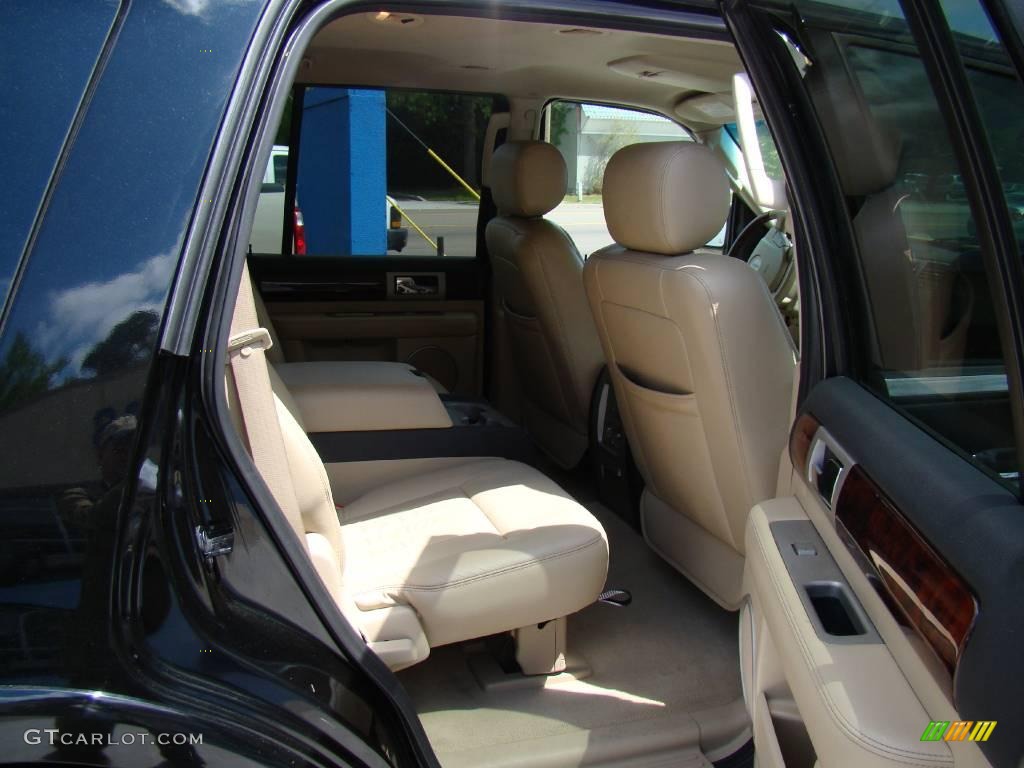 2006 Navigator Luxury - Black / Camel photo #13