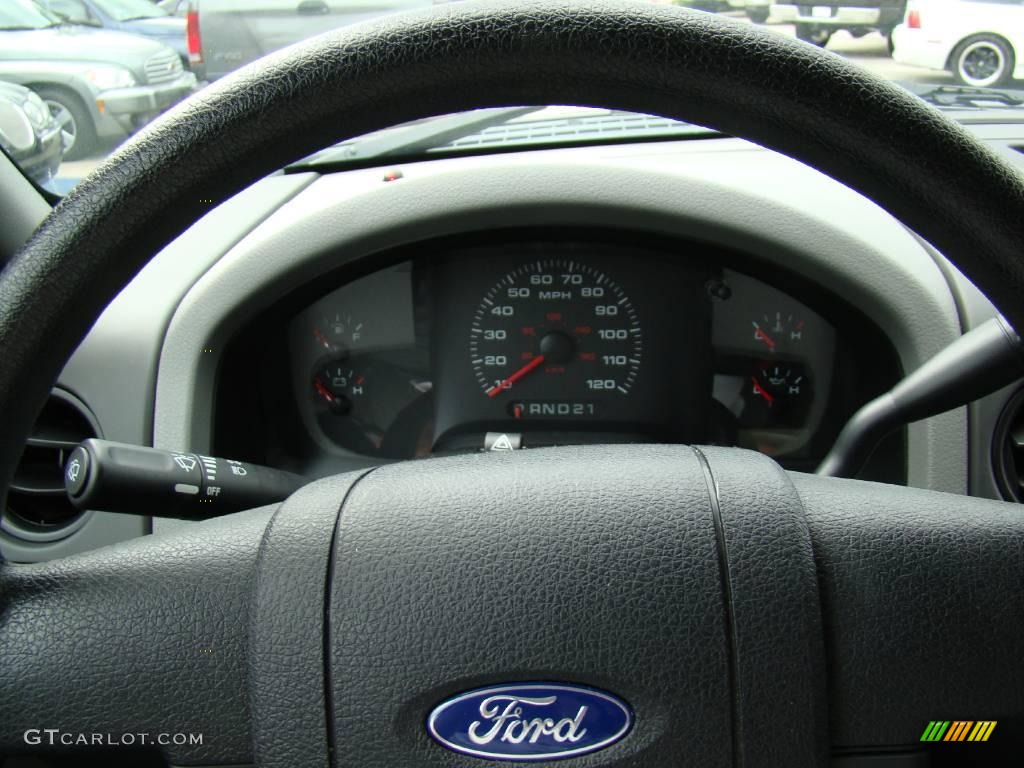 2005 F150 XL Regular Cab - Dark Shadow Grey Metallic / Medium Flint Grey photo #13