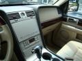 2006 Black Lincoln Navigator Luxury  photo #17