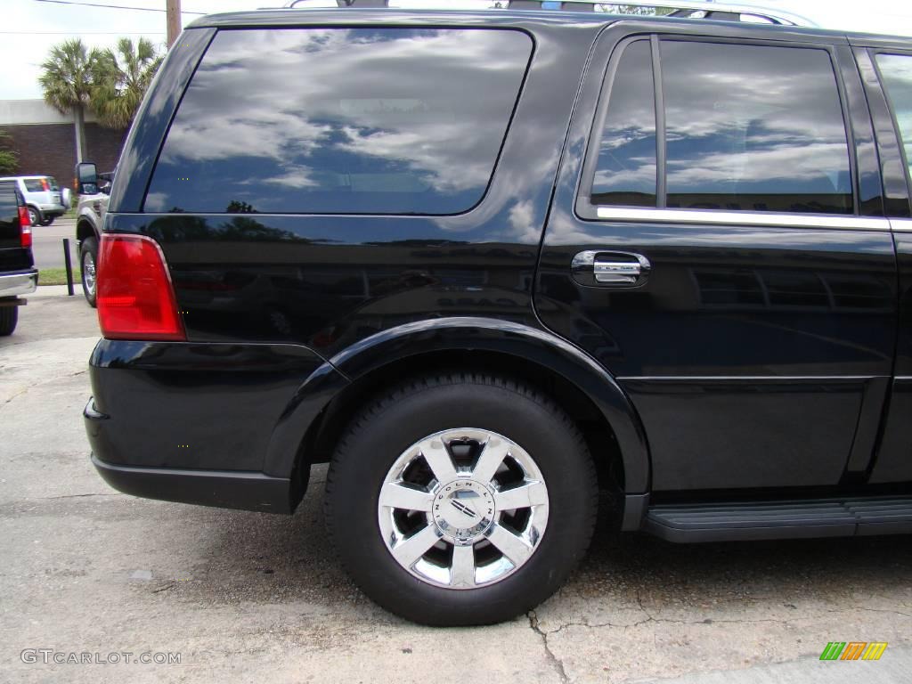 2006 Navigator Luxury - Black / Camel photo #24