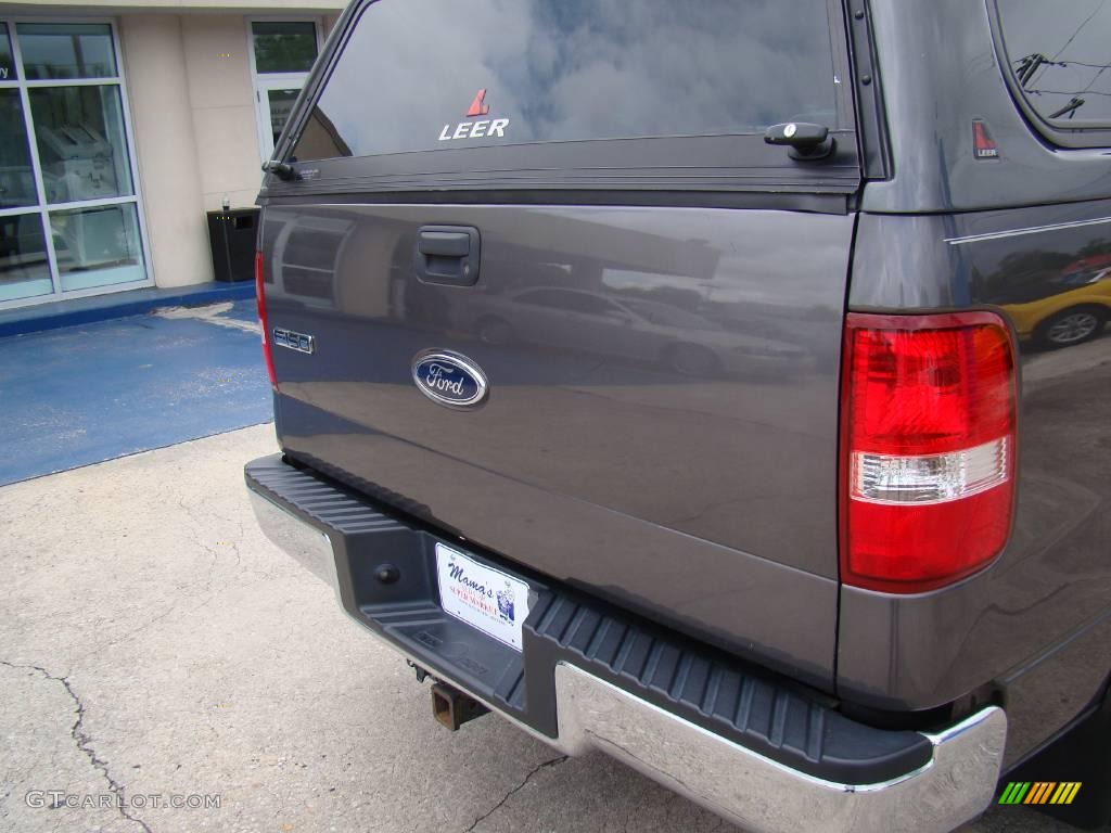 2005 F150 XL Regular Cab - Dark Shadow Grey Metallic / Medium Flint Grey photo #24