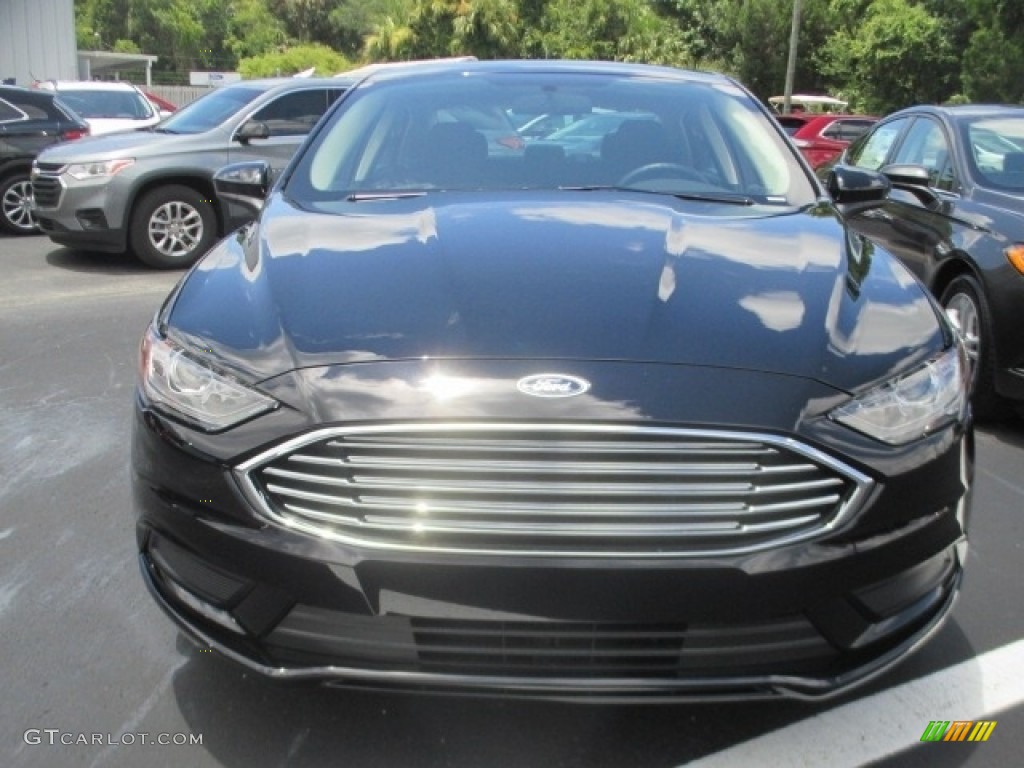 2018 Fusion Hybrid SE - Shadow Black / Ebony photo #2