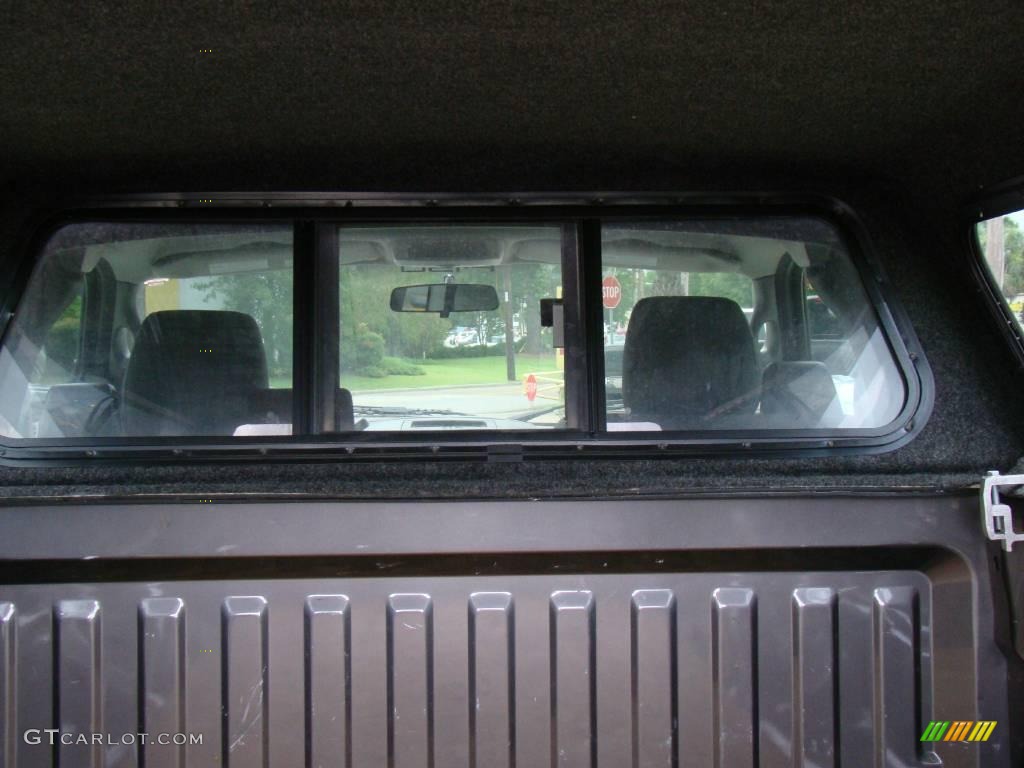 2005 F150 XL Regular Cab - Dark Shadow Grey Metallic / Medium Flint Grey photo #28