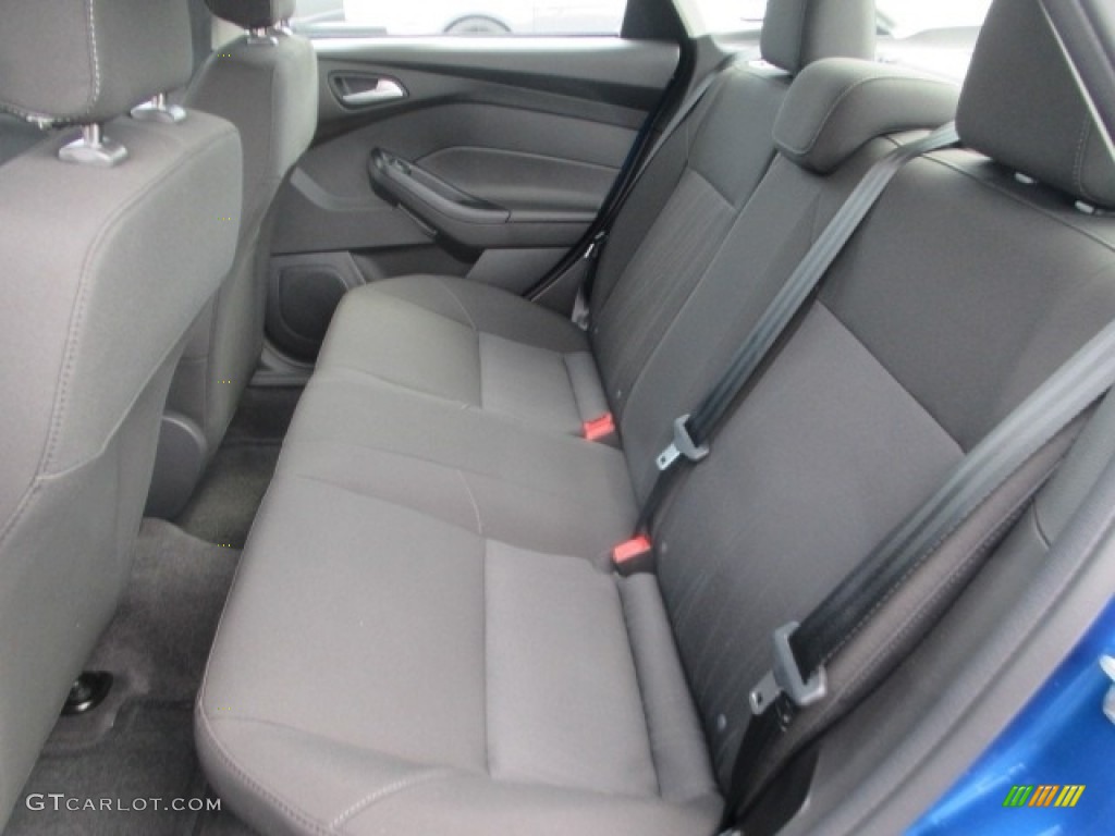 2018 Focus SE Sedan - Lightning Blue / Charcoal Black photo #6