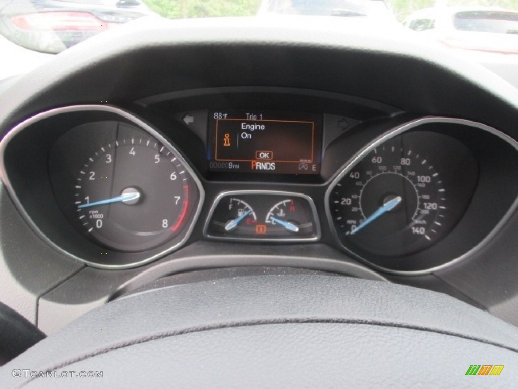 2018 Focus SE Sedan - Lightning Blue / Charcoal Black photo #8